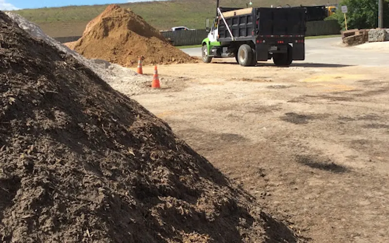 Pasadena Mulch — Topsoil supplier