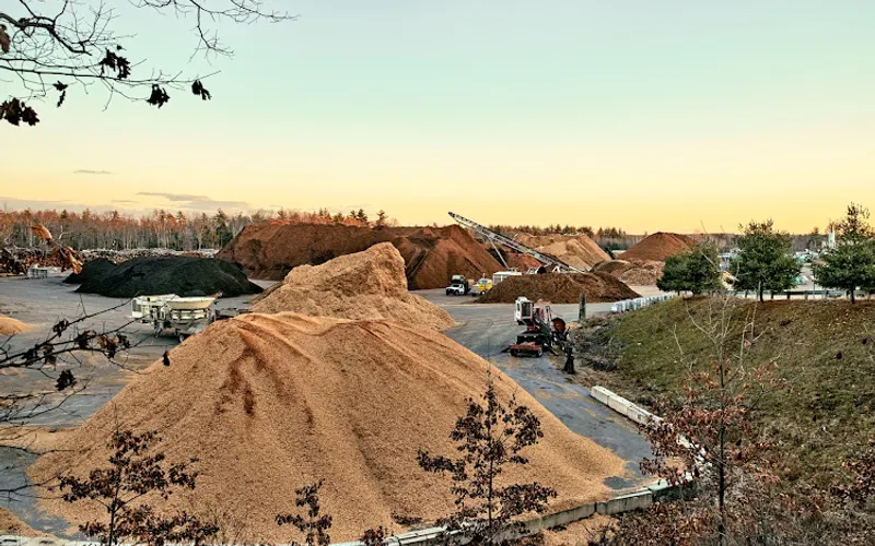 P.R. RUSSELL — Landscaping supply store