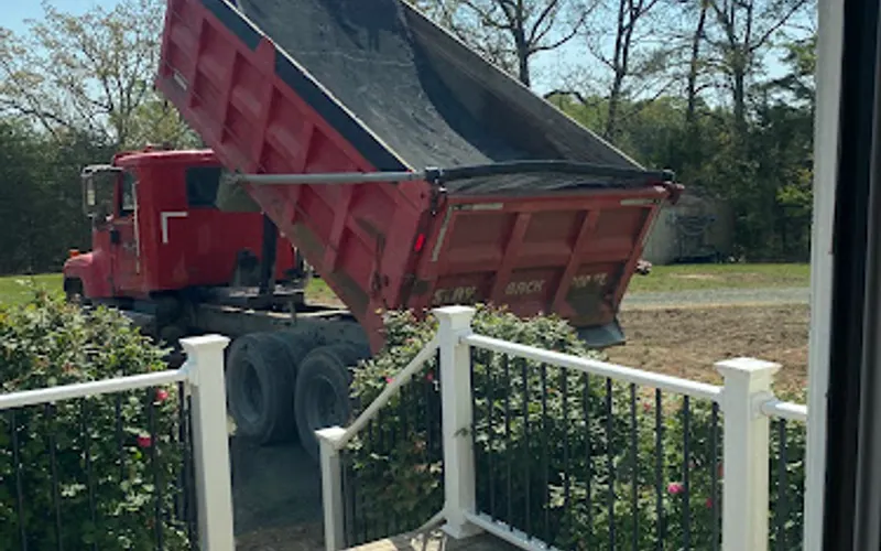 J E Long Sand & Stone Inc — Sand & gravel supplier