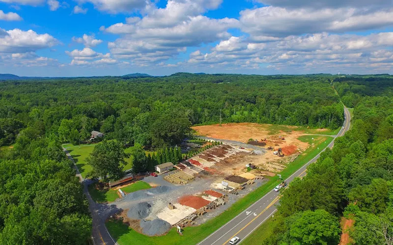 B & E Landscape Supply — Landscaping supply store