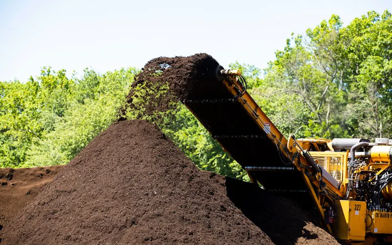 Connecticut Mulch Distributors — Mulch supplier