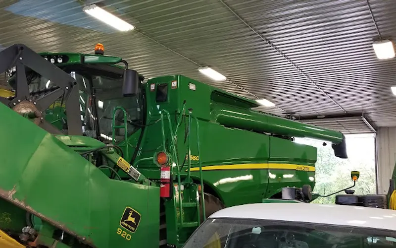 Clermont Implement Co — Tractor dealer