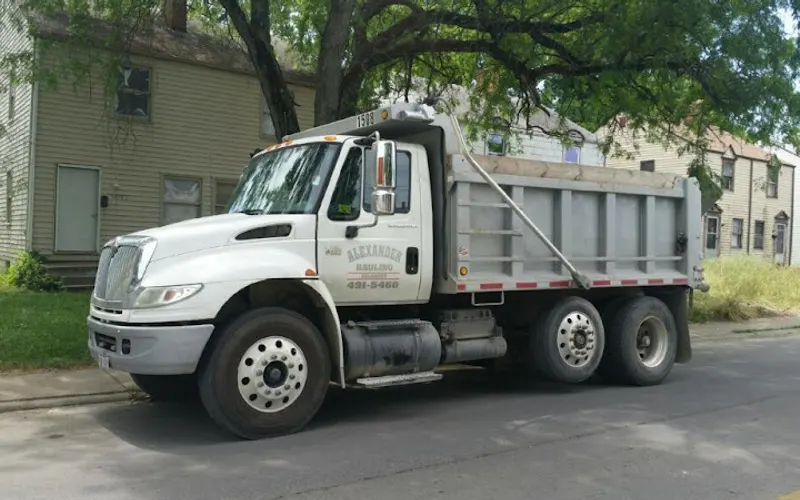 Alexander Hauling — Sand & gravel supplier