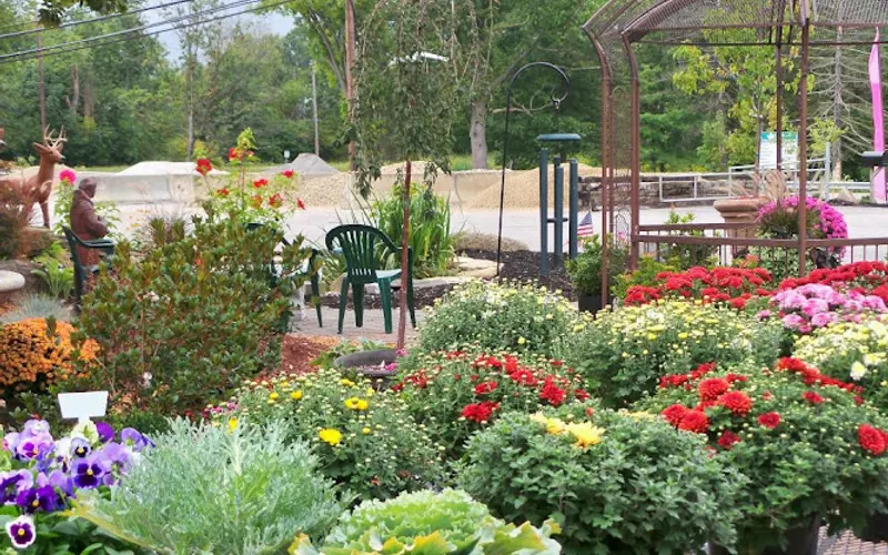 Colonial Gardens — Garden center