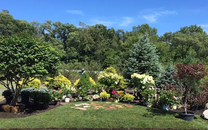 Rolling Hills Nursery — Garden center