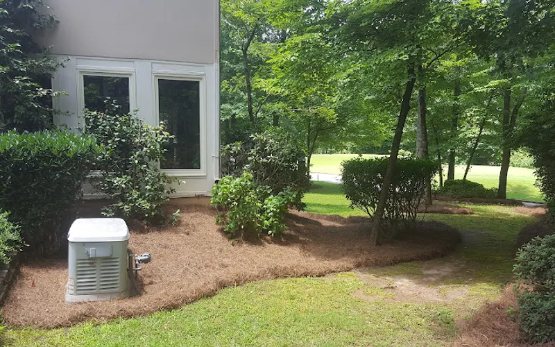 West Cobb Pine Straw — Landscaping supply store