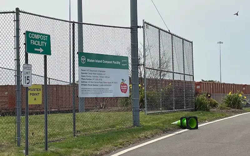 Staten Island Compost Facility — Government office