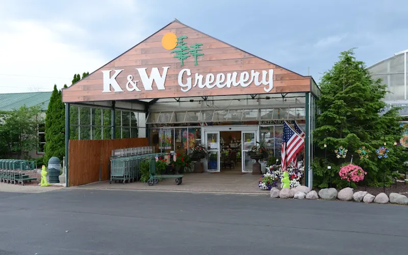 K & W Greenery — Garden center