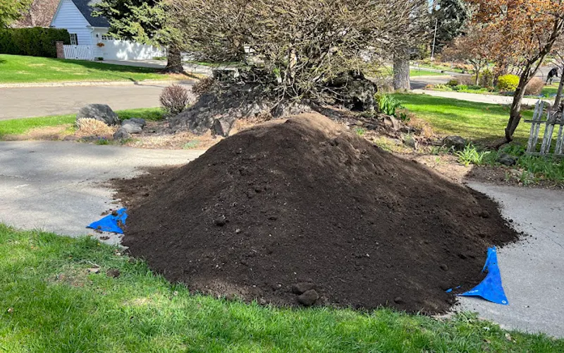 Broadway Landscape Supply — Topsoil supplier