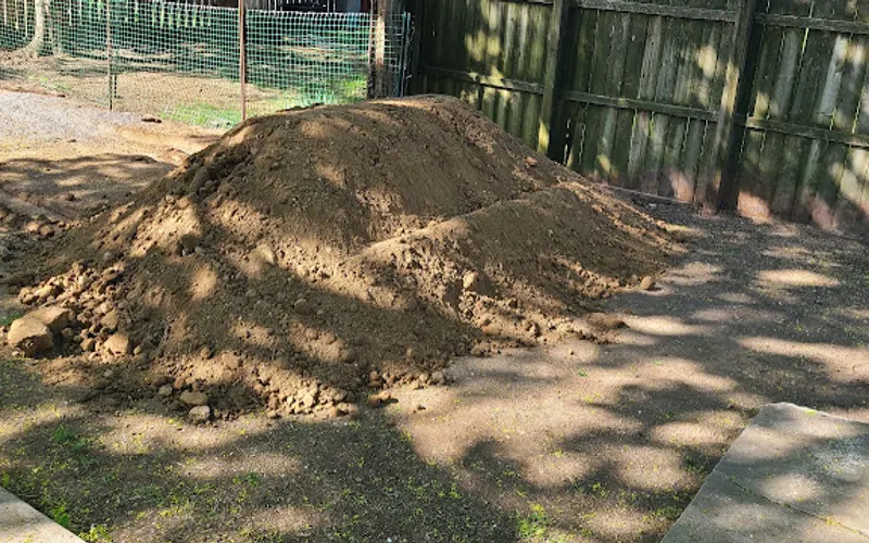M & S Landscape Supply — Landscaping supply store