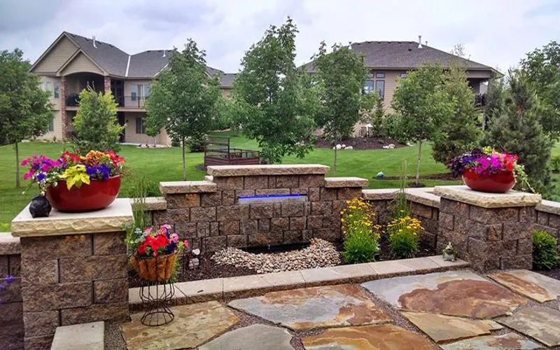 Innovative Outdoors — Landscaper