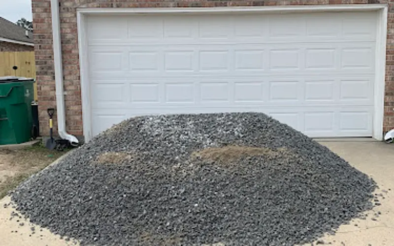 Mandeville Landscape Supply — Sand & gravel supplier