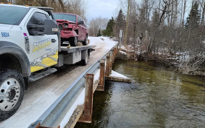 Team Brickyard Towing — Towing service