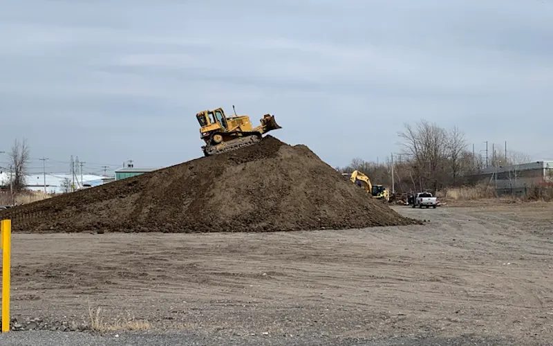 Woodlands Earth & Stone — Landscaping supply store