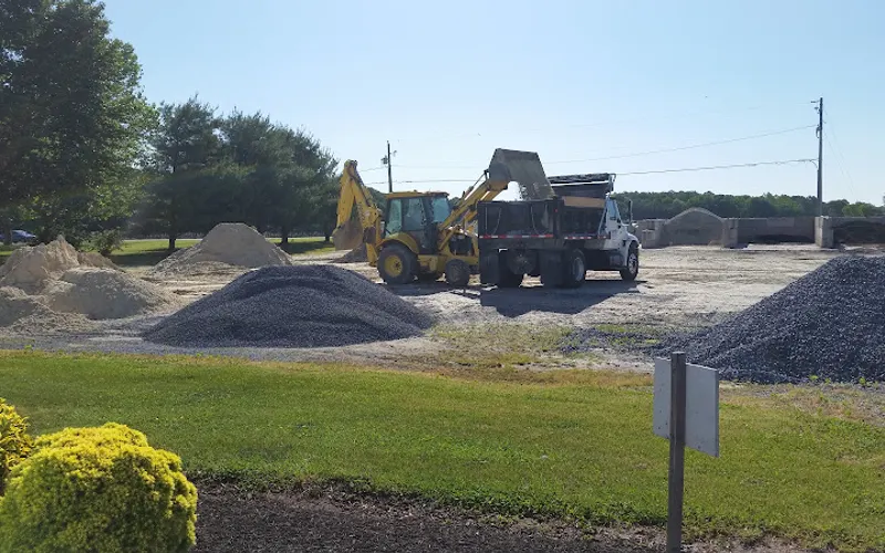 Shelby Trucking Company Inc - Shelby shells, sand, and stone — Sand & gravel supplier