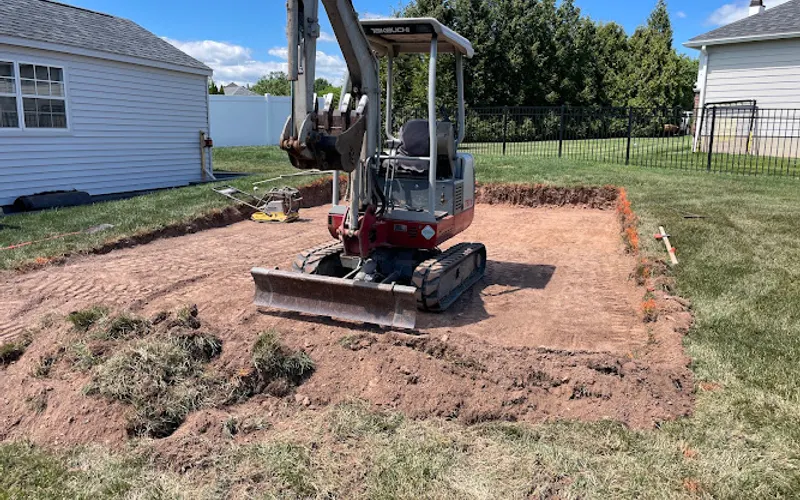 DIRT Tree and Landscape — Landscaper