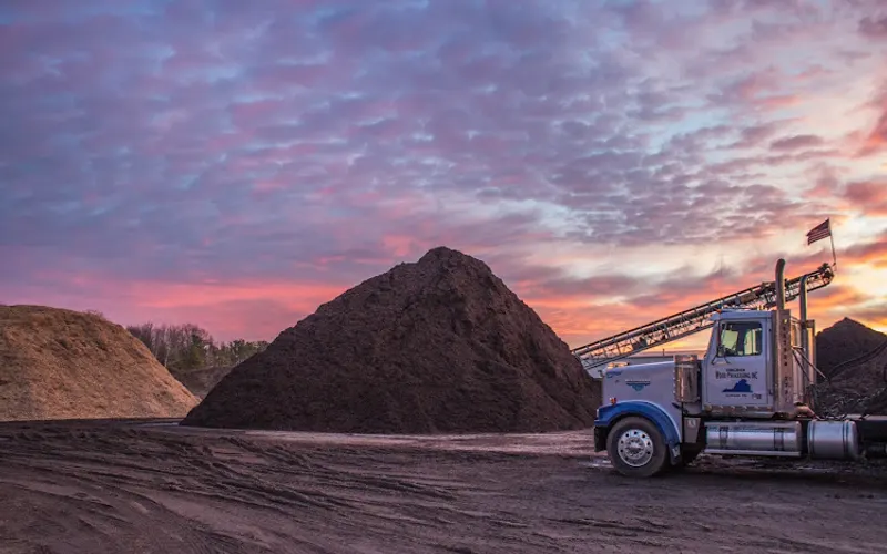 Yard Works LLC — Mulch supplier