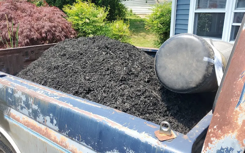 Holland Mulch — Mulch supplier