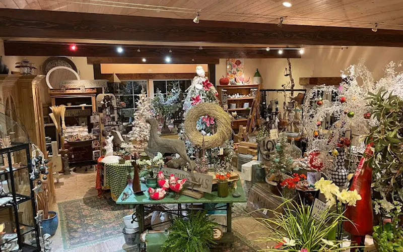 Gualala Nursery and Trading Company — Plant nursery