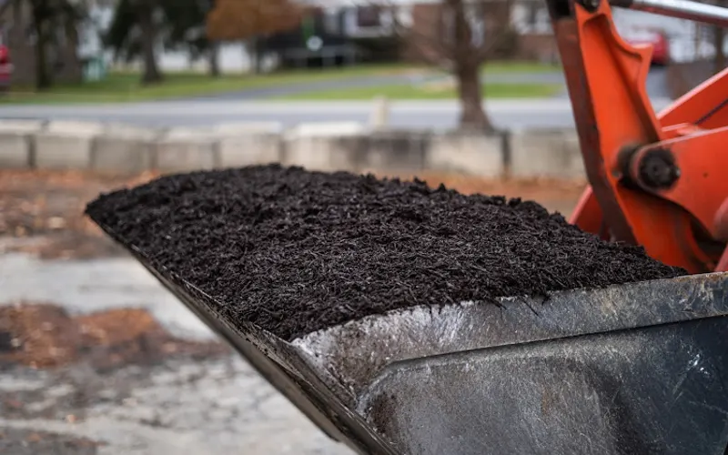 Harrisburg Gardens Inc. -Landscape Supply Store and Gardens Center -Topsoil-Mulch-Stone — Topsoil supplier