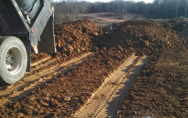 Dirt Works Exc. — Topsoil supplier
