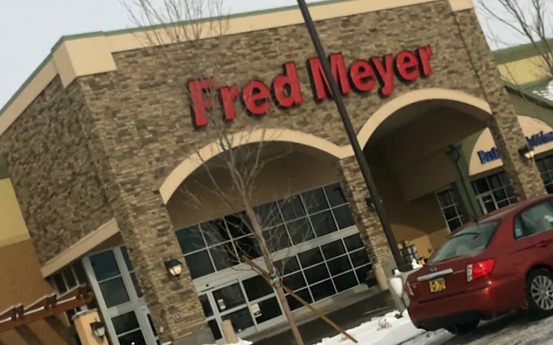 Fred Meyer Garden Center — Garden center