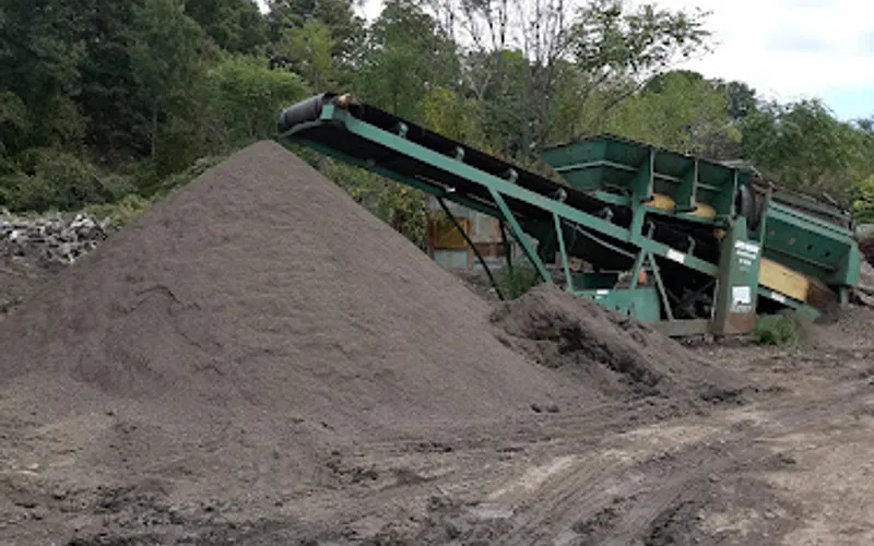 Kimble and Son inc. — Topsoil supplier