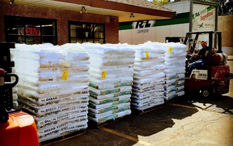Organics Okc — Garden center