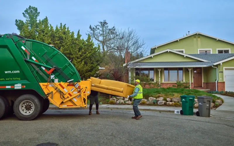WM - North Sound Hauling — Garbage collection service