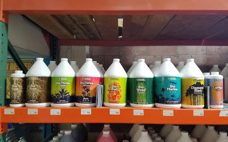 Agro Lake Garden Supply — Garden center