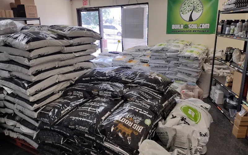 JJ's Garden Solutions LLC — Topsoil supplier