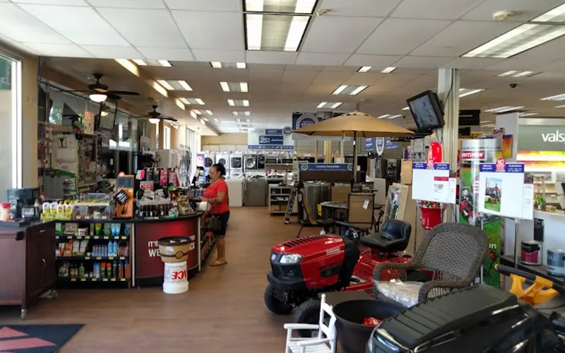 Nelson's Ace Hardware — Hardware store
