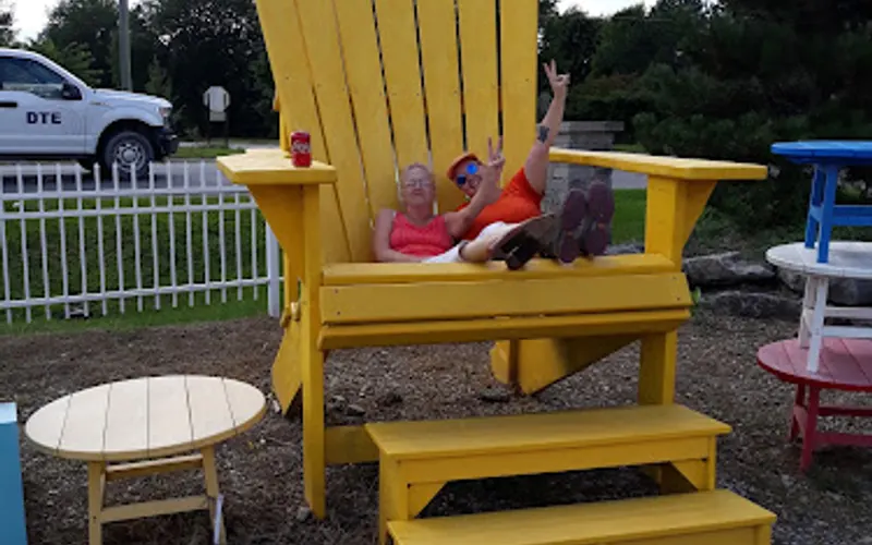 Grasshopper Gardens — Garden center